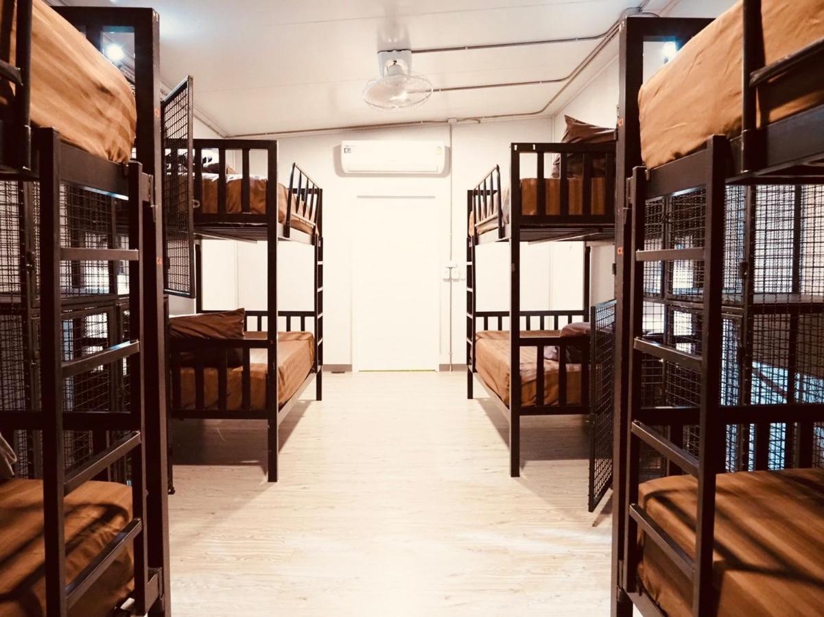 Bed in 8-Bed Mixed Dormitory Room
